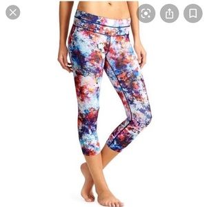 Athleta cropped colorful leggings
